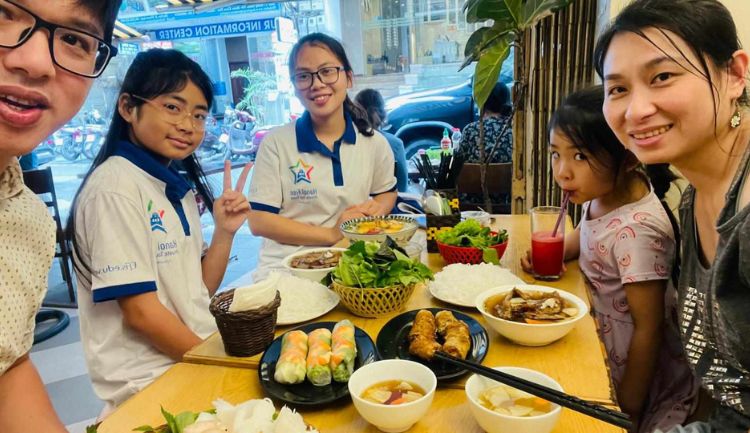 street food hanoi