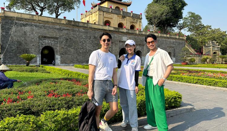 Imperial Citadel of Thang Long - hanoi free tour guide