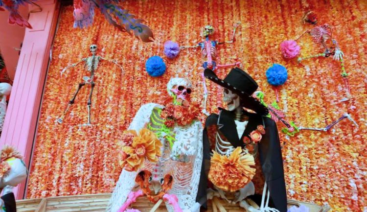 halloween in hanoi - hang ma